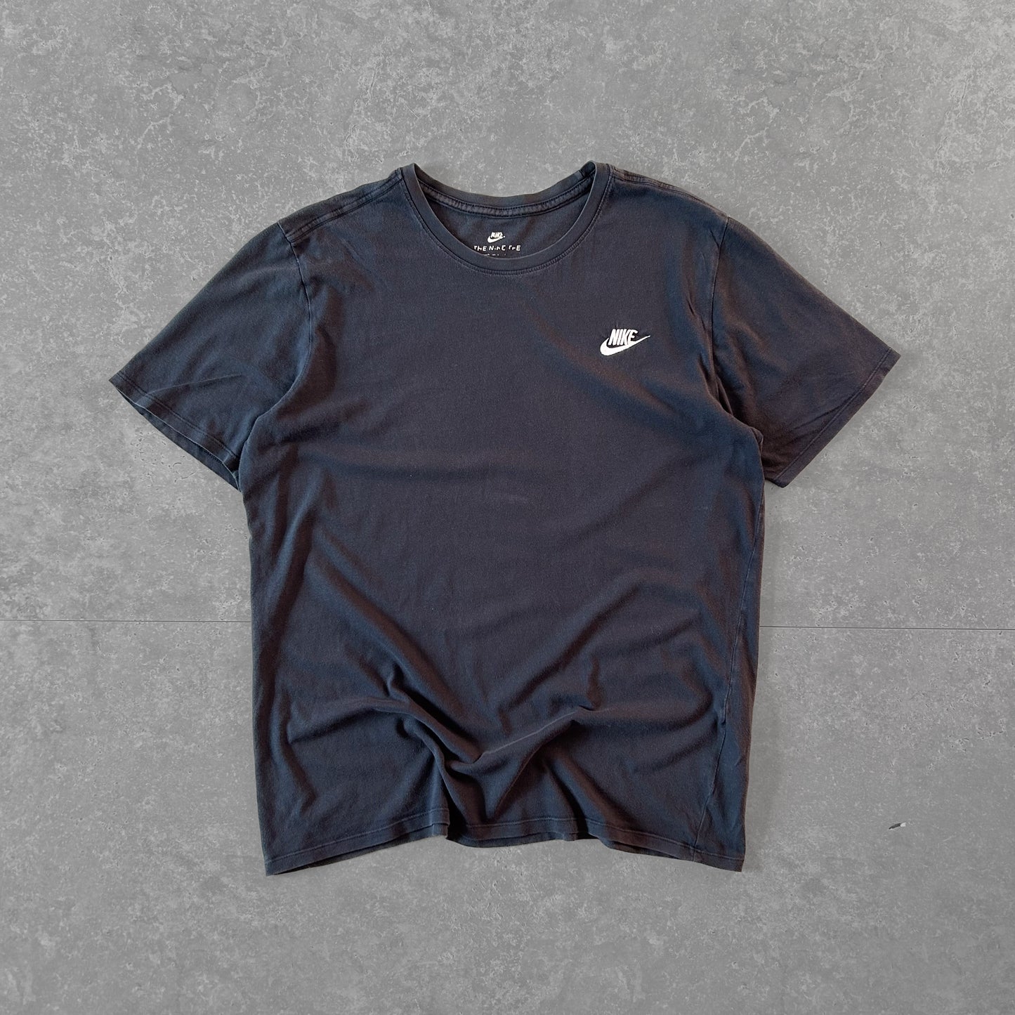 Nike Men's Classic Graphic T-Shirt in Black