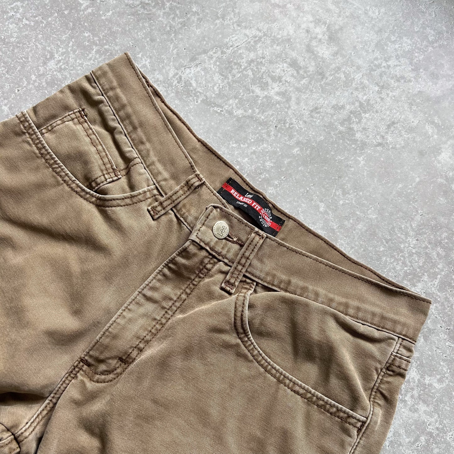 Lee Men's Relaxed Fit Chino Pants with Plaid Cuffs