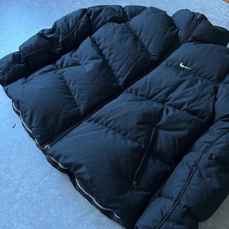 Vintage Black Nike Puffer Jacket