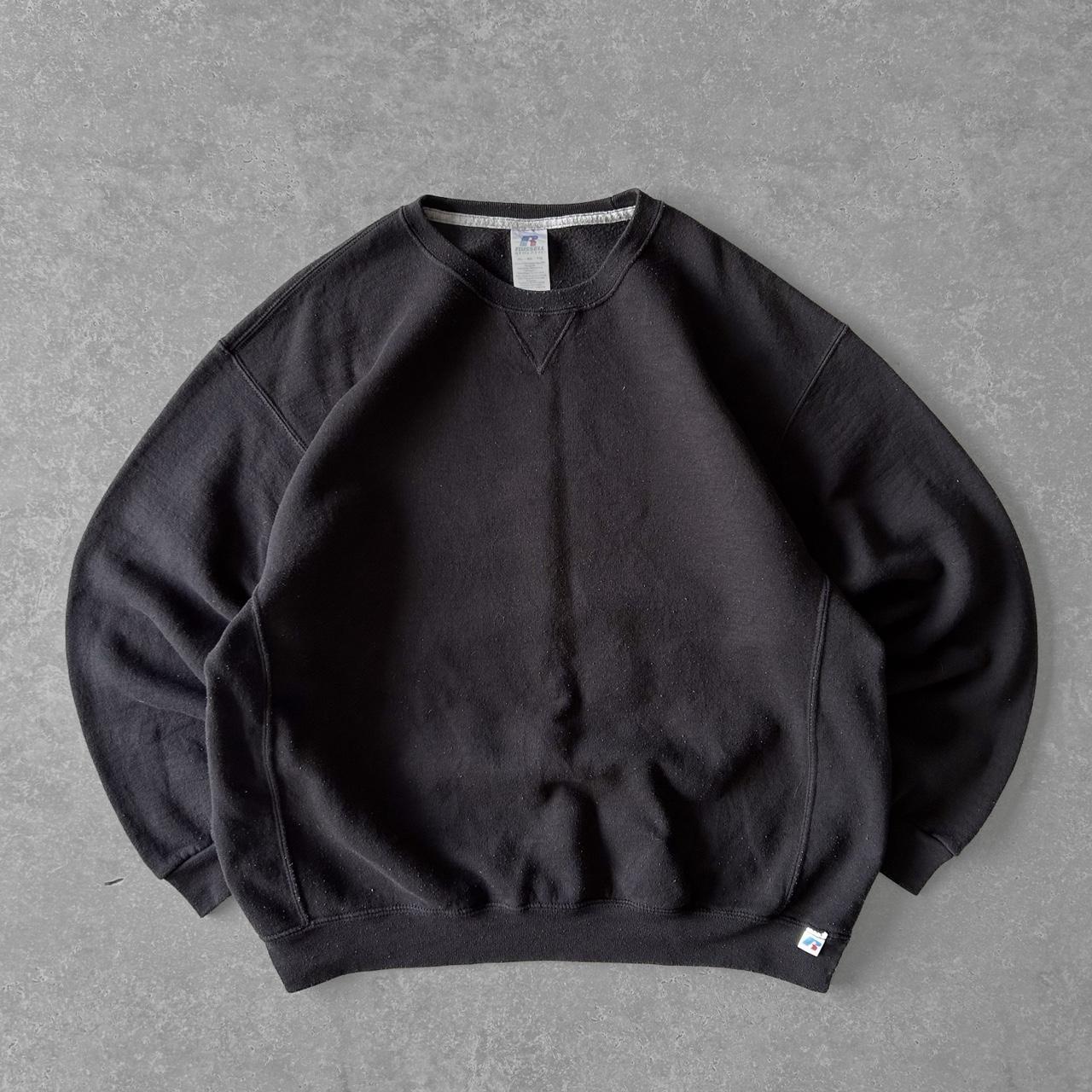 Black Boxy Russell Athletic sweatshirt
