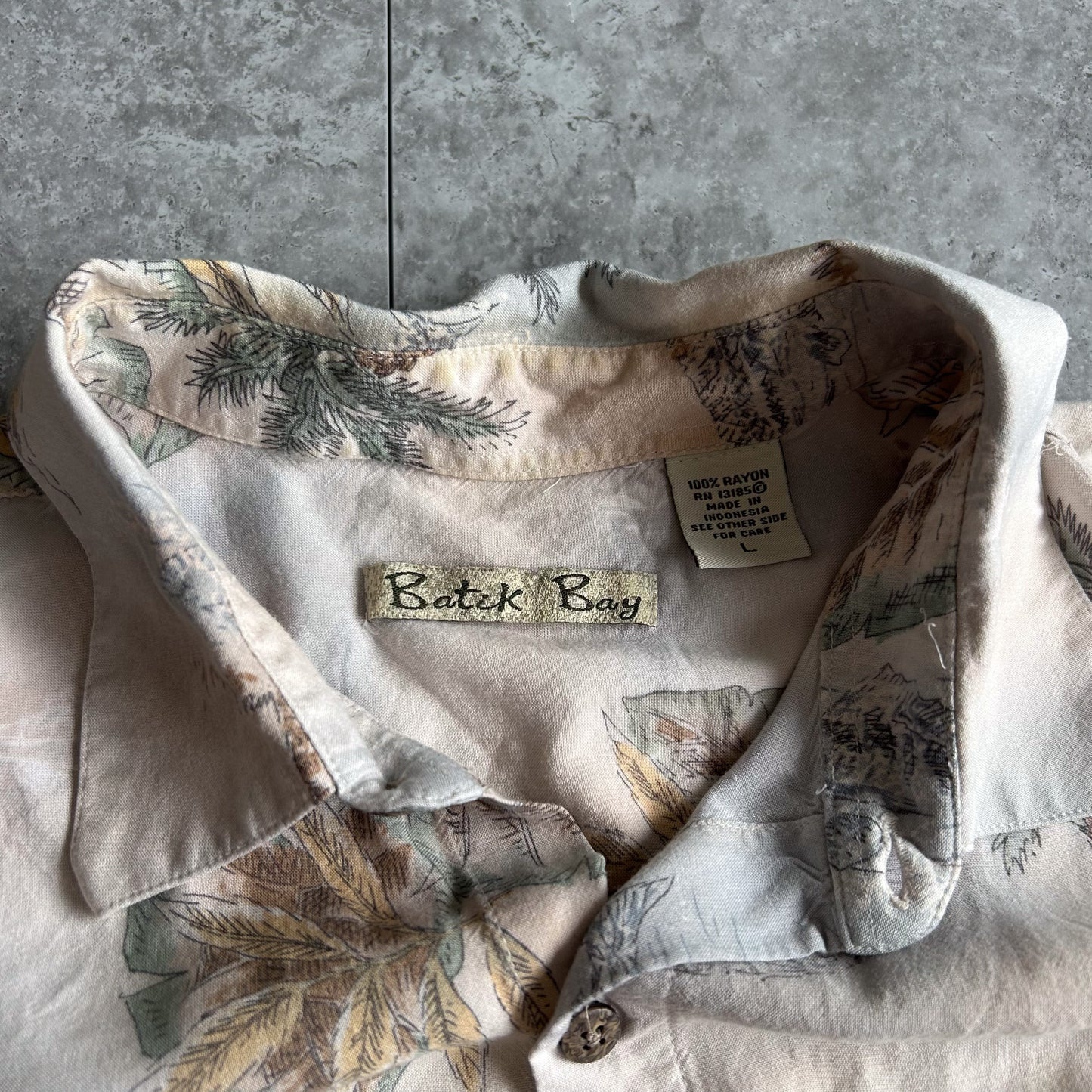 Vintage Batik Bay Tropical Print Button-Up Shirt