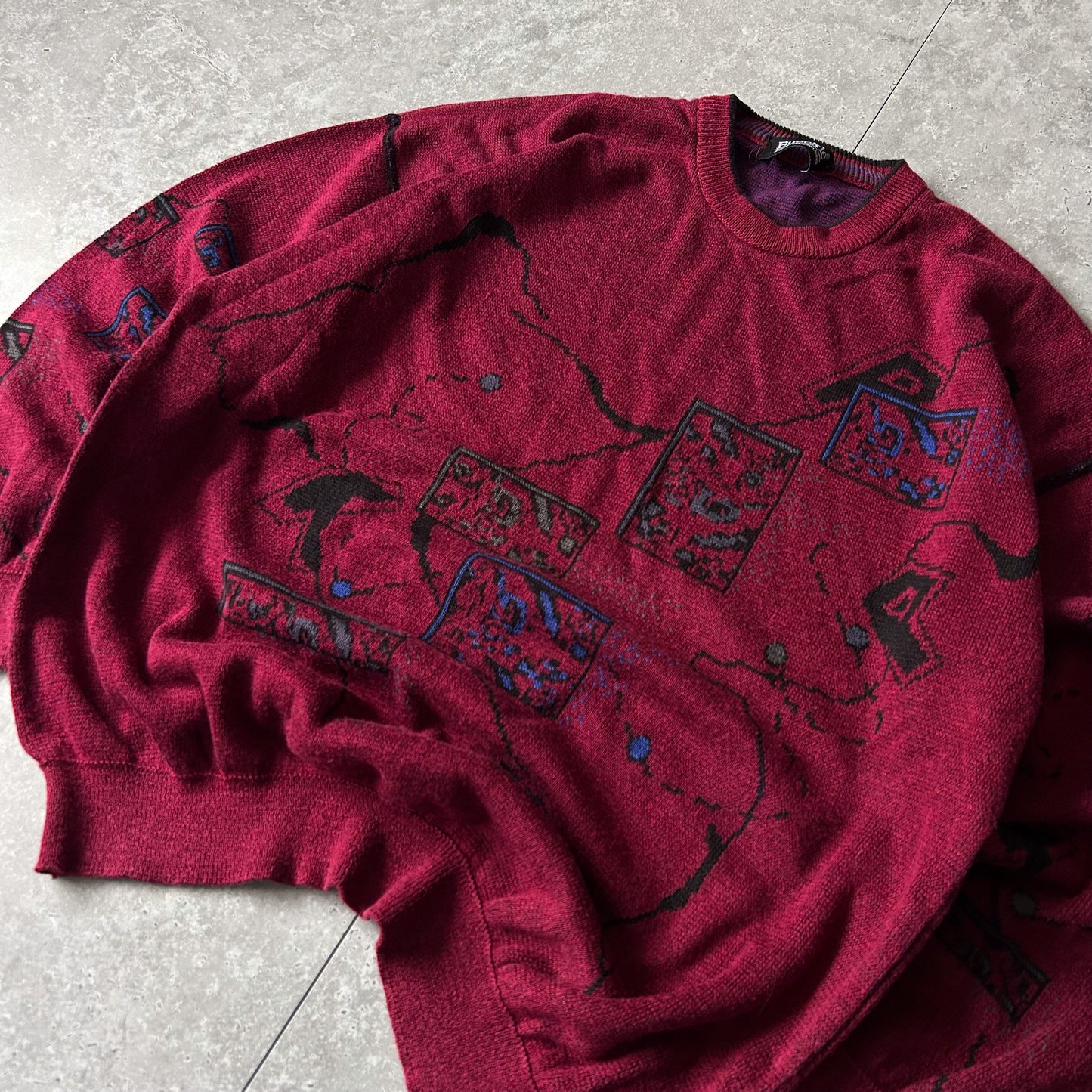 Vintage Bueckle Graphic Knit Sweater