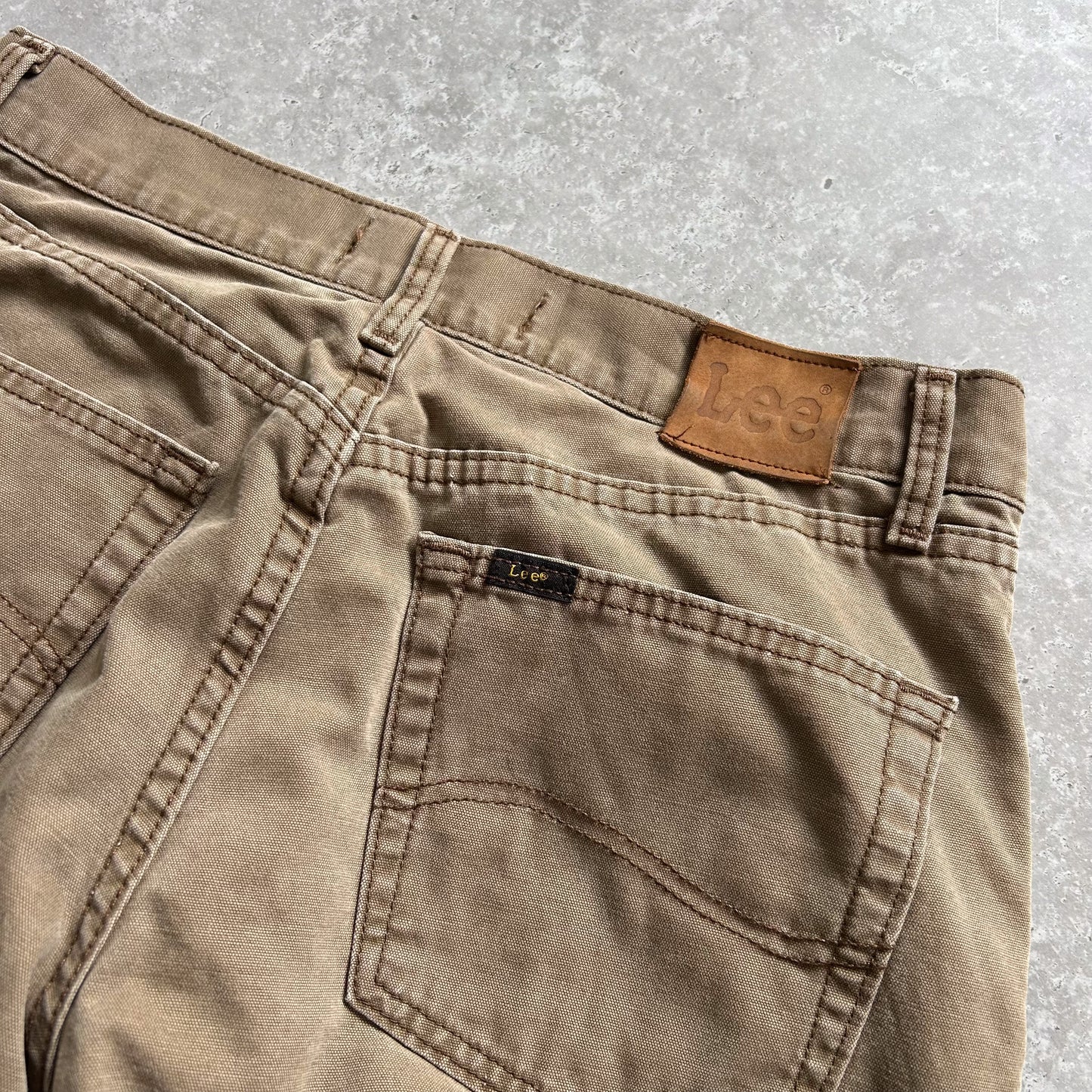 Lee Men's Relaxed Fit Chino Pants with Plaid Cuffs