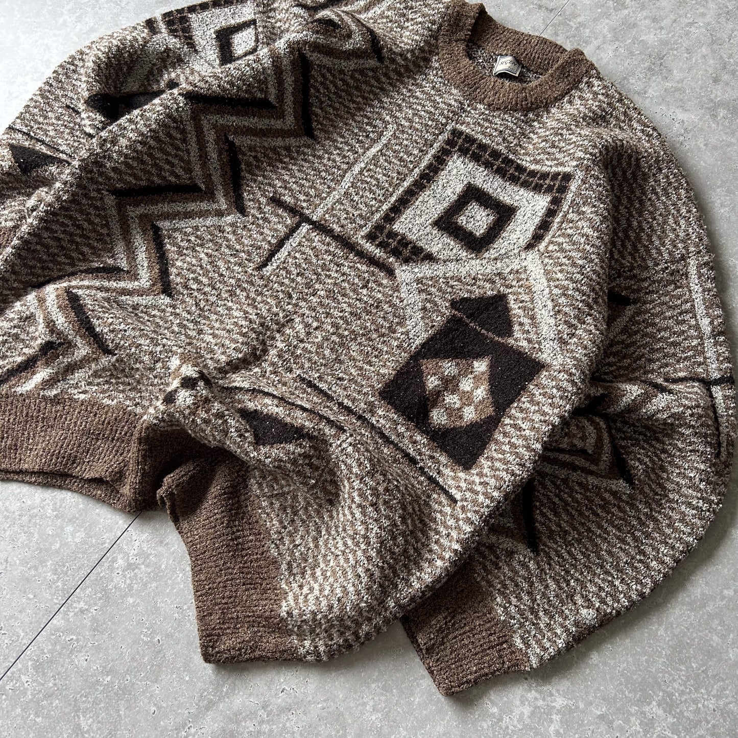 Retro Geometric Patterned Knit Sweater