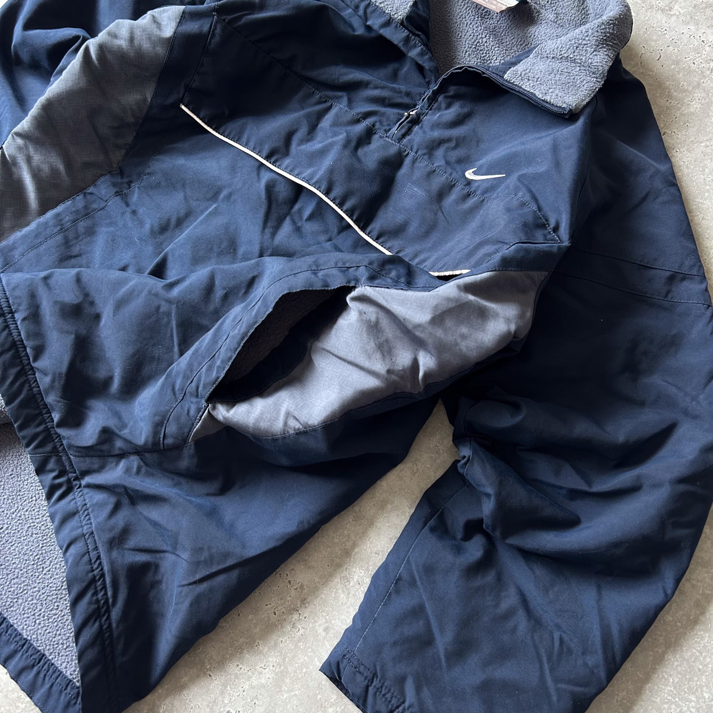 Vintage Nike shox Navy Half-Zip Pullover Jacket