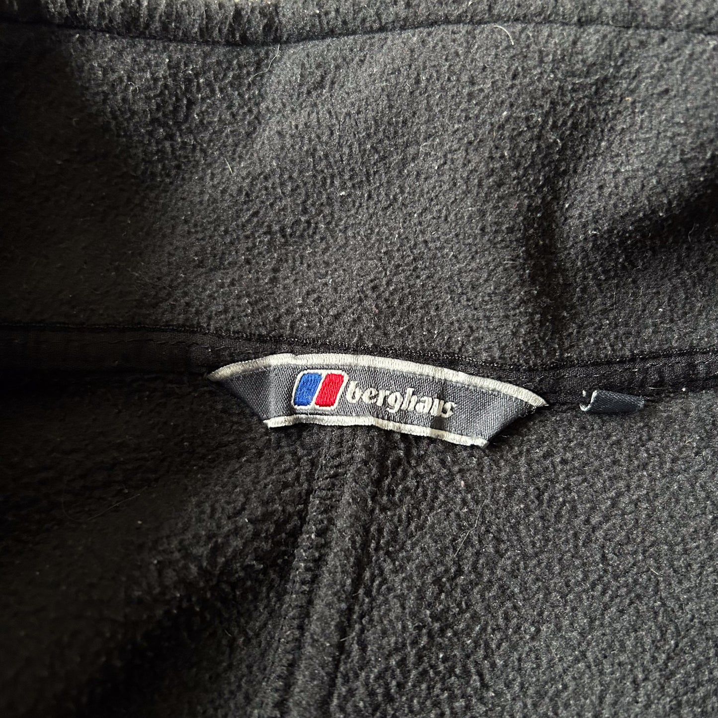 2000s - Berghaus Black Full-Zip Fleece Jacket