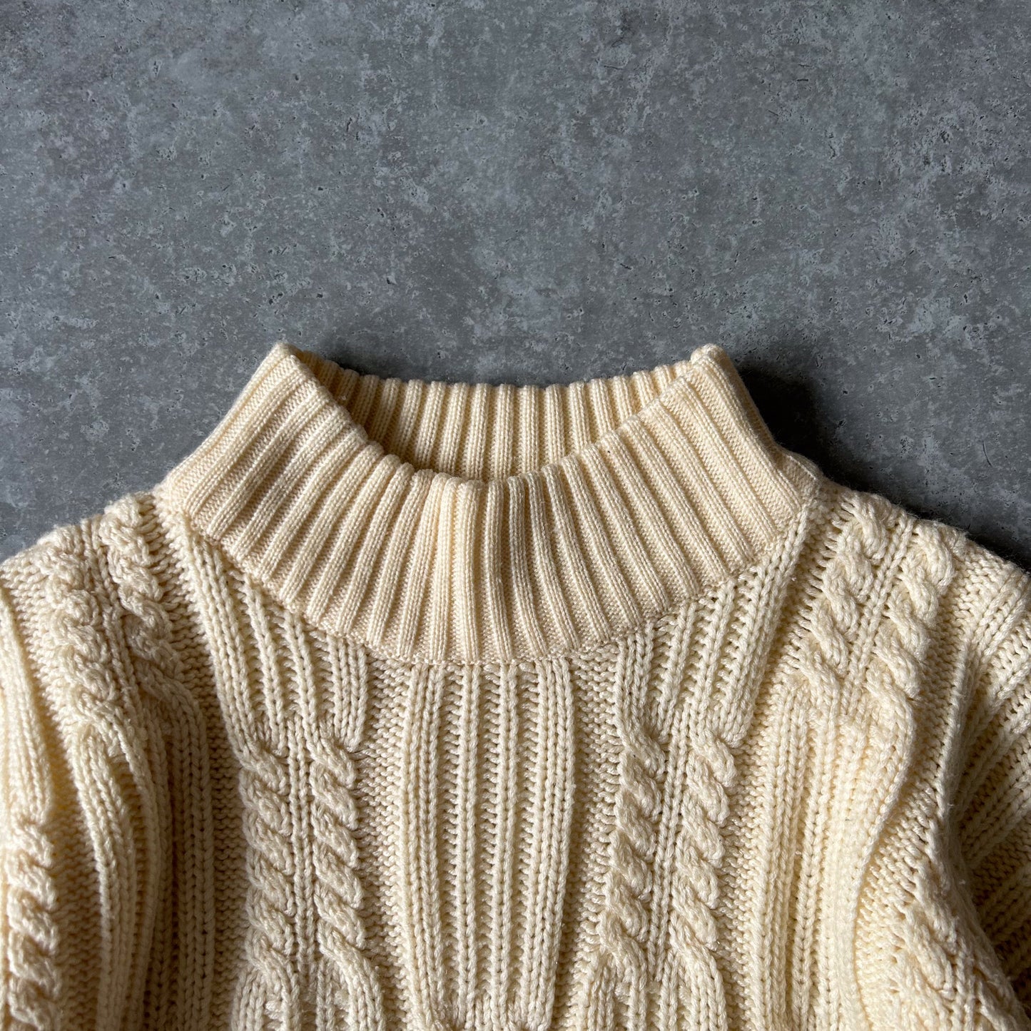 1990s - cable knitted pattern  mock neck jumper
