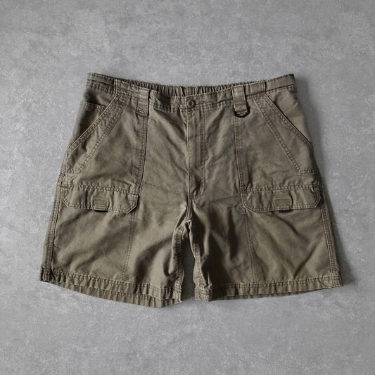 1990s - vintage wrangler cargo shorts