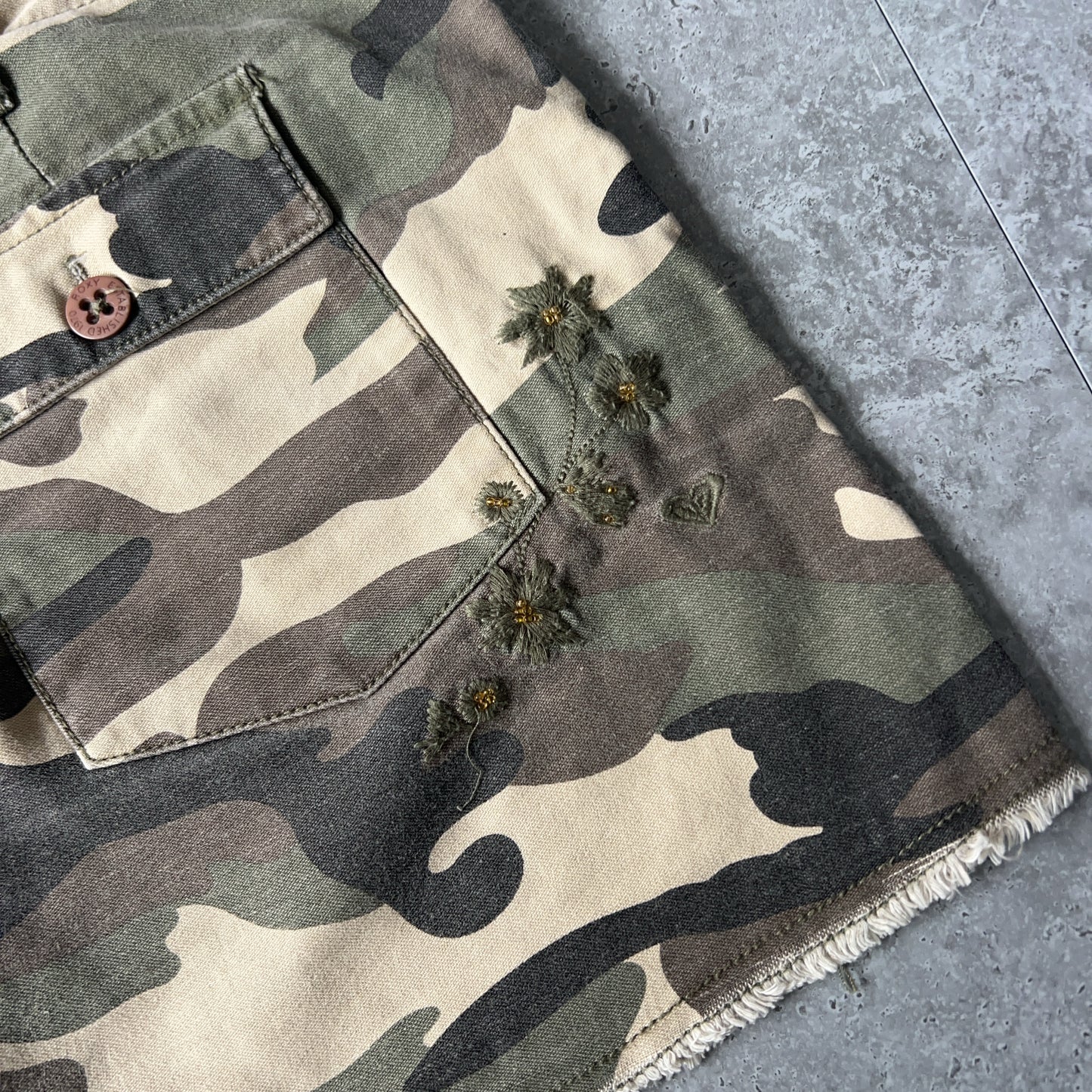Vintage Women's Roxy Camouflage floral Skirt