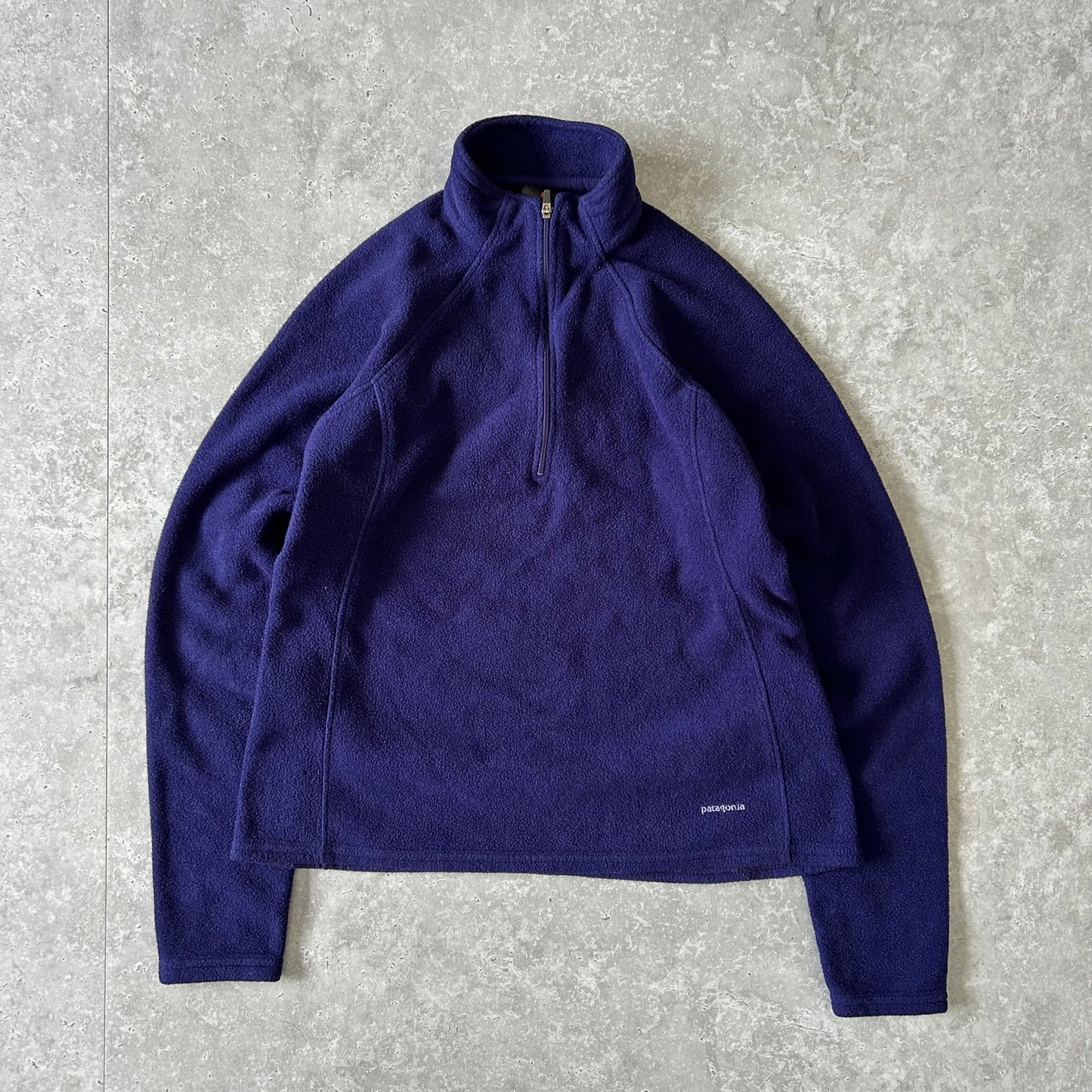 2000s - patagonia women's purple capilene fleece pullover