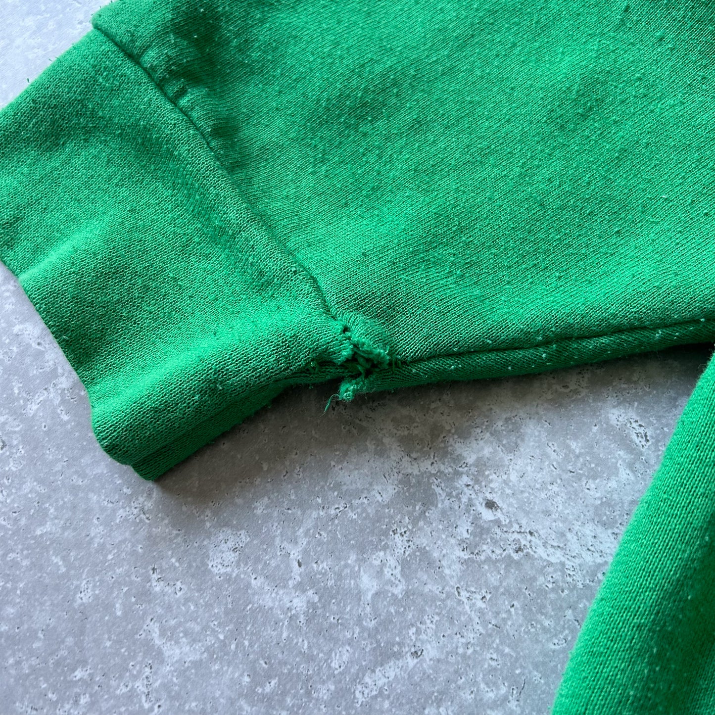 1990s - vintage russell athletic green blank hooded sweatshirt