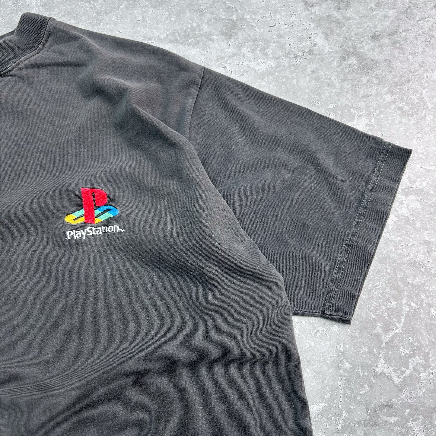 1990s | Vintage PlayStation Faded Embroidered T-Shirt - Black (L/XL)