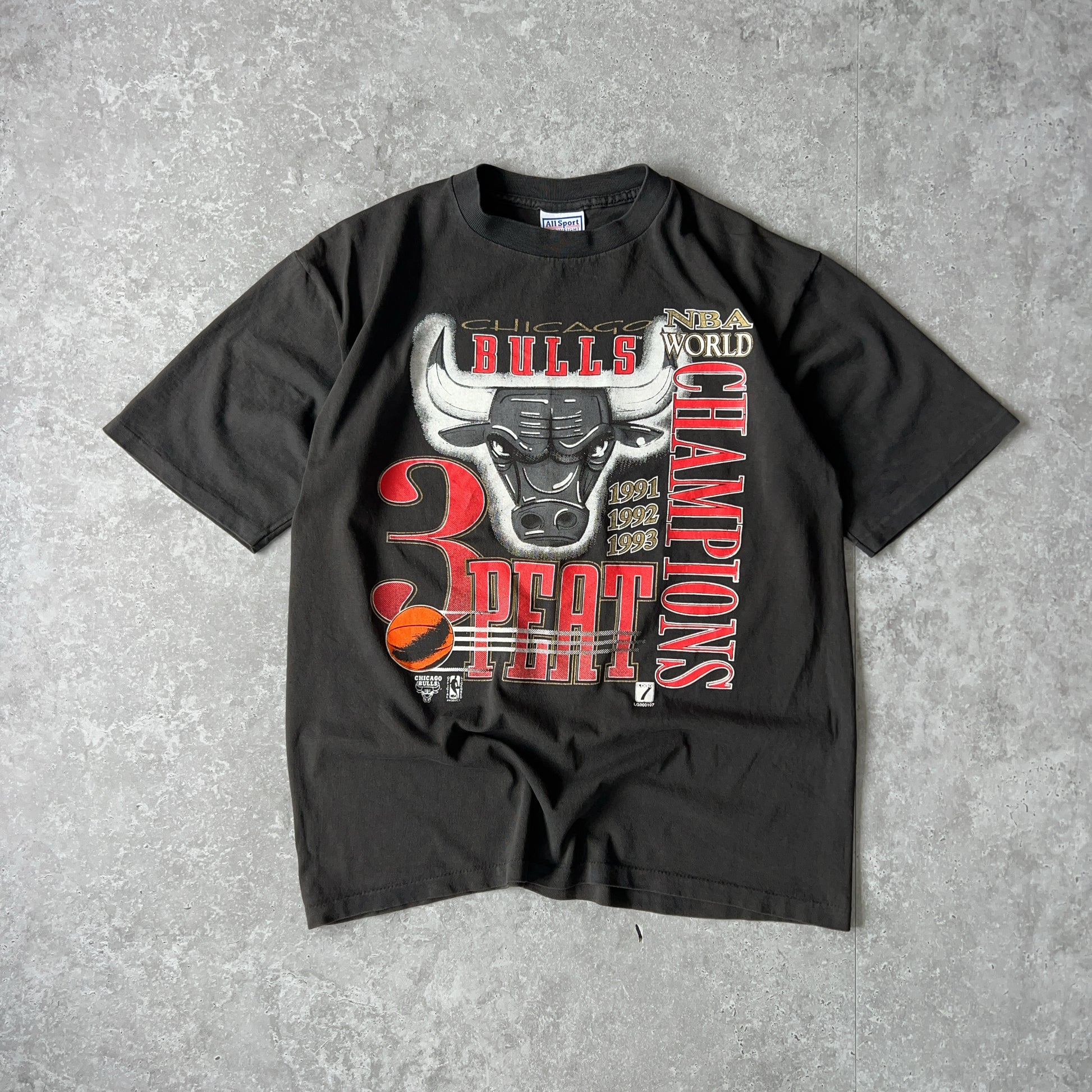 Vintage Men's Single Stitch All Sport Chicago Bulls 3-Peat Tee