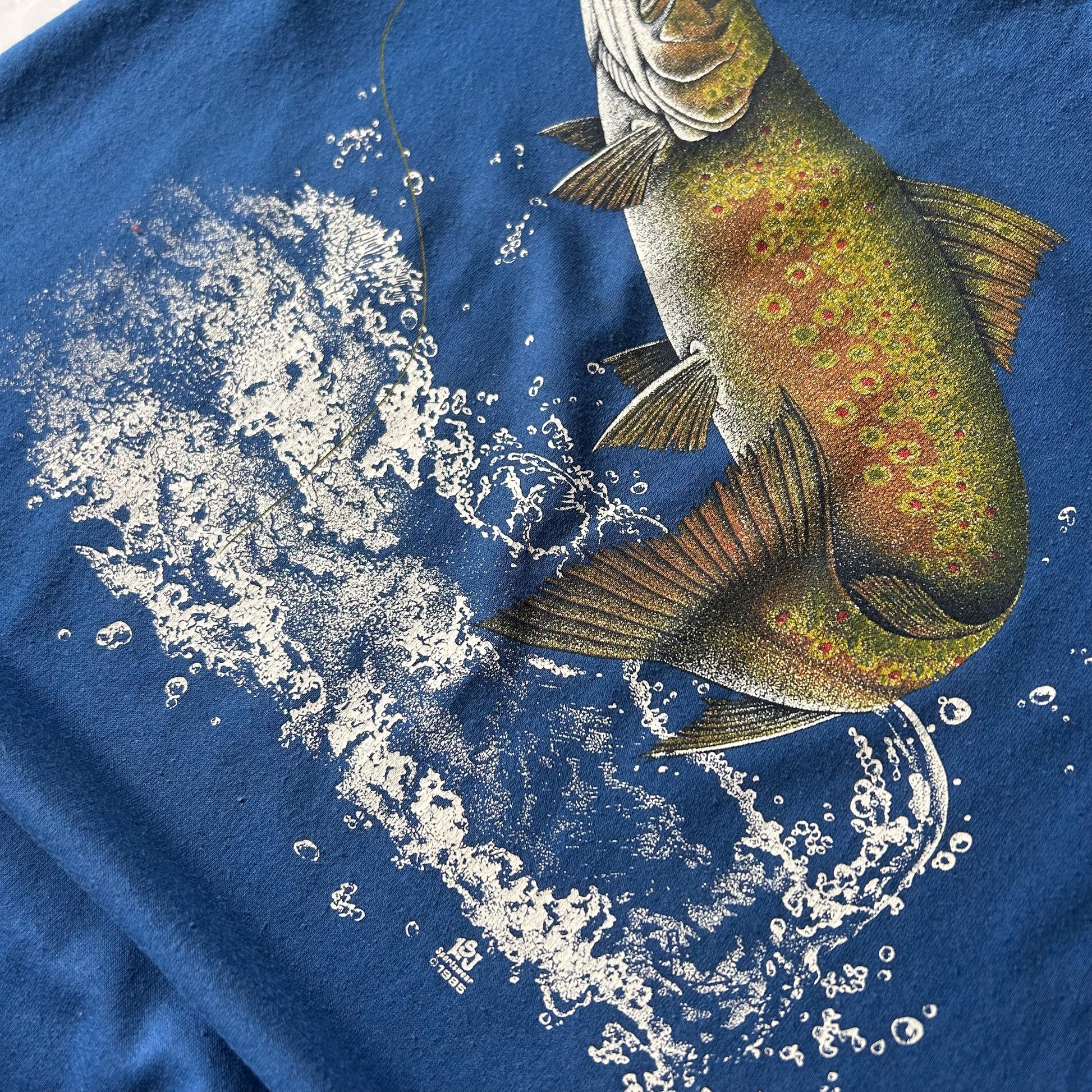 Vintage Single Stitch 1985 Jerzees Trout Fishing Graphic T-Shirt (Made in USA)