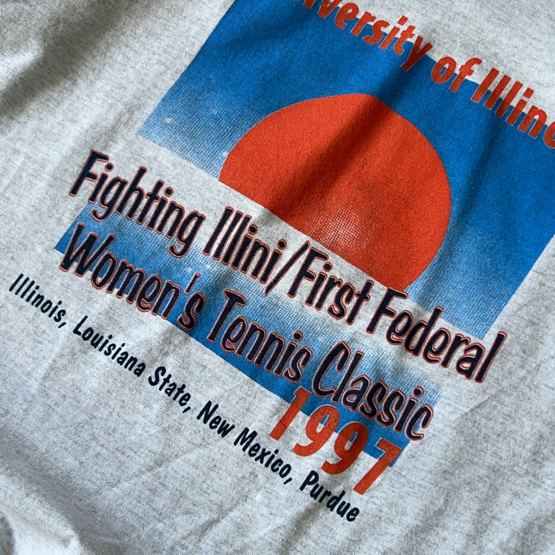 Vintage Men's Single Stitch Fruit Of The Loom University of Illinois Fighting Illini Women's Tennis Classic Tee