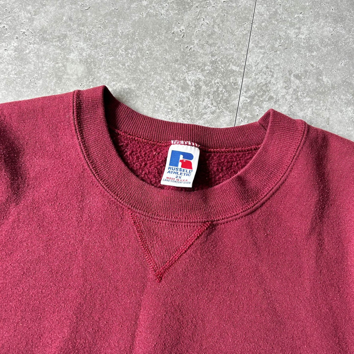 1990s - vintage russell athletic blank burgundy sweatshirt