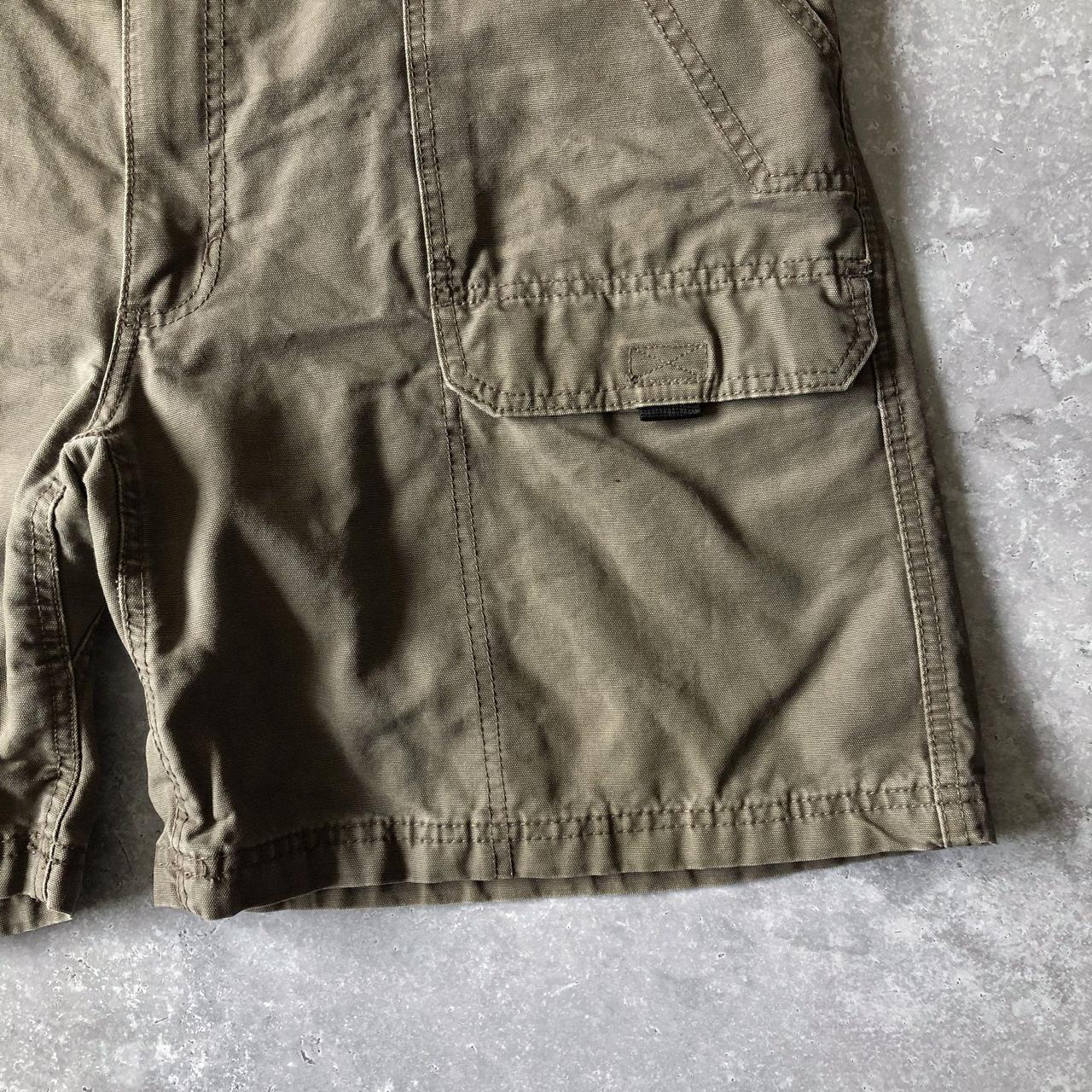 1990s - vintage wrangler cargo shorts