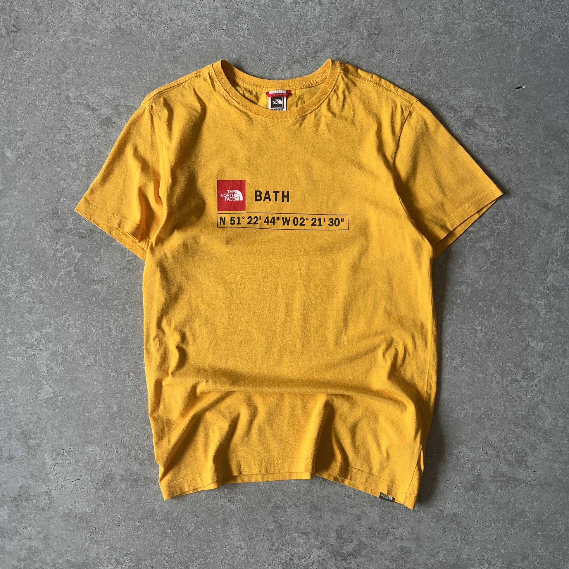 Pre Loved Men's The North Face Bath Tee