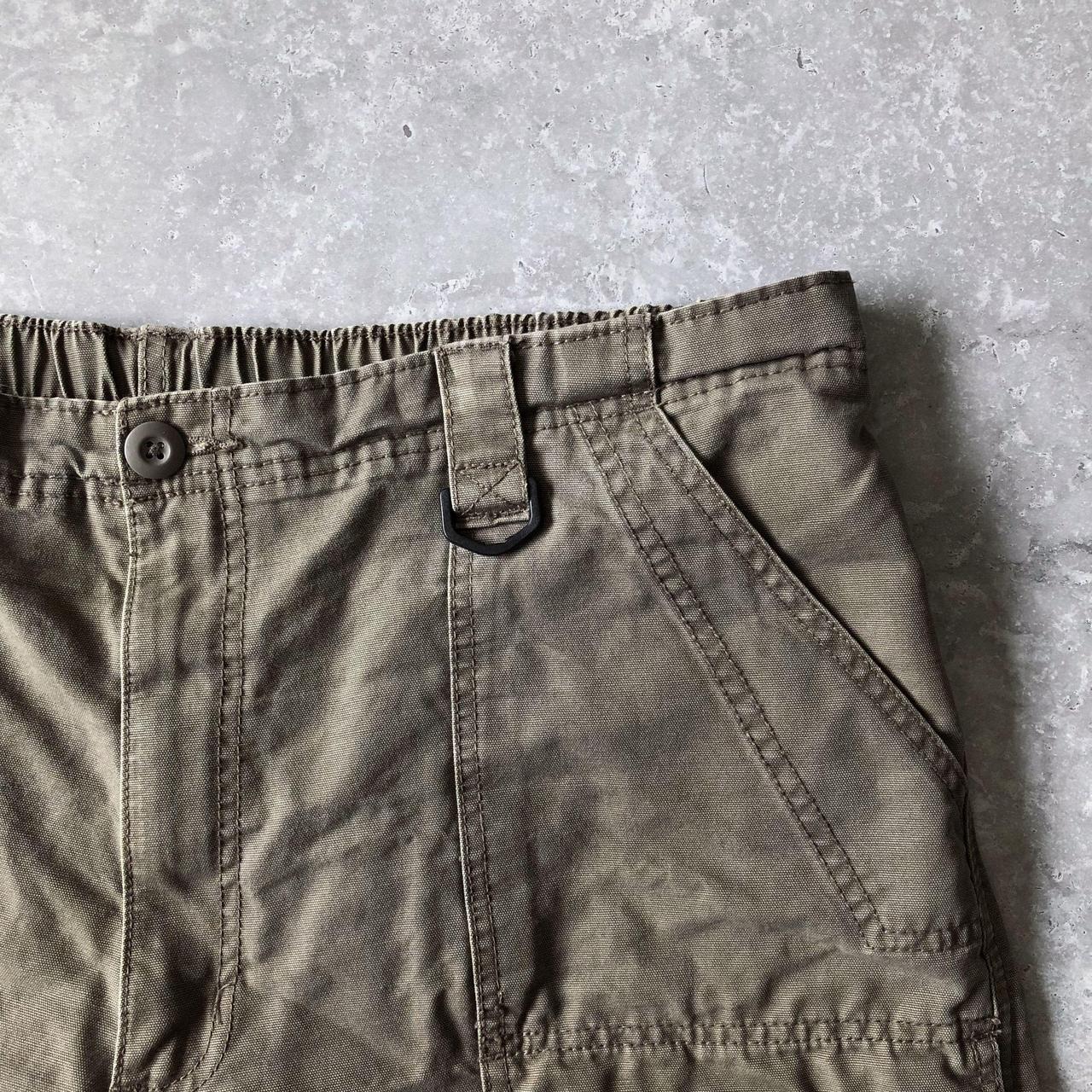 1990s - vintage wrangler cargo shorts