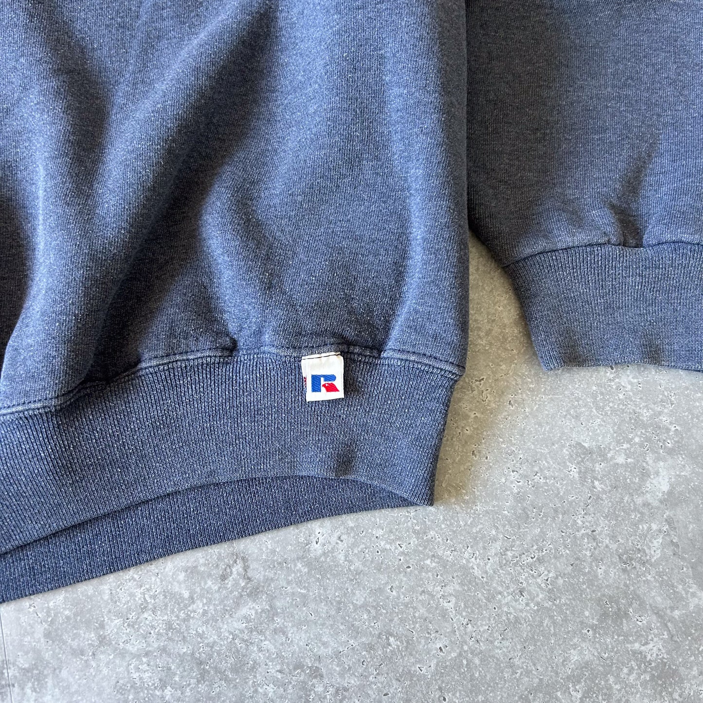 1990s - Vintage Russell Athletic Navy Blue Sweatshirt