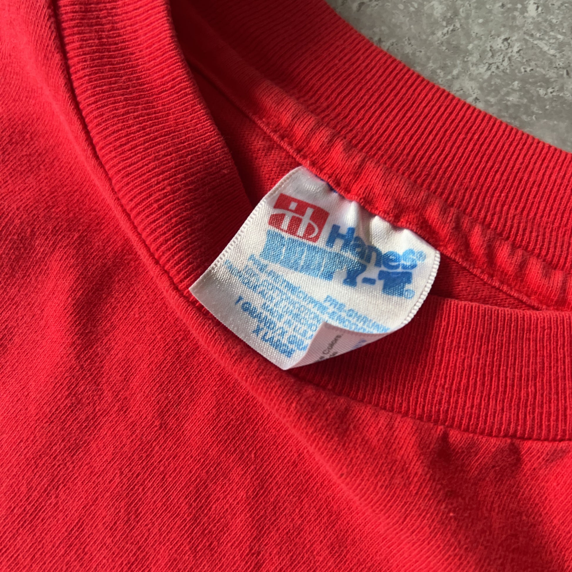 Vintage Men's Single Stitch Hanes SR-031 Tee