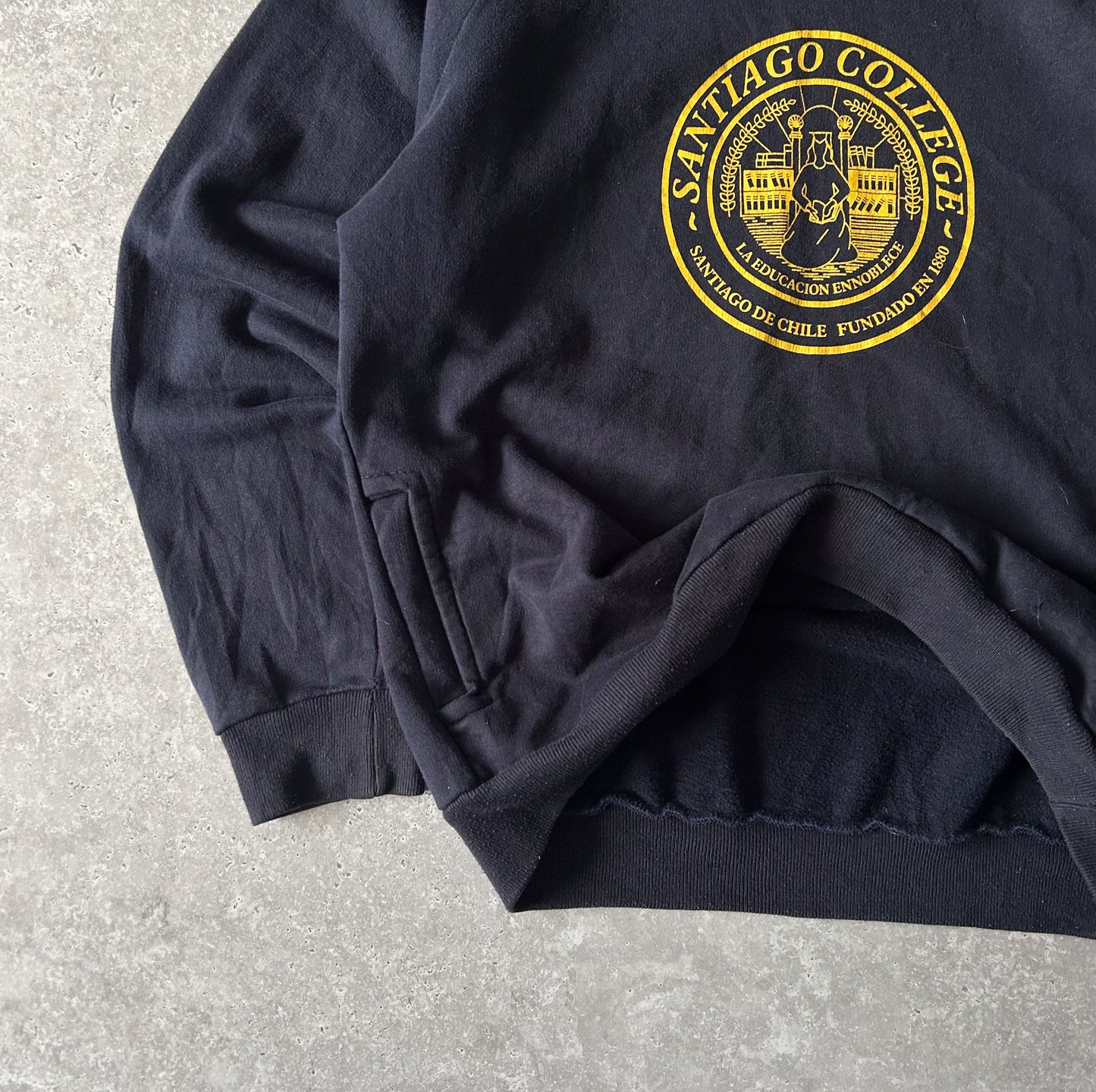 2000s - 'santiago college' graphic hoodie