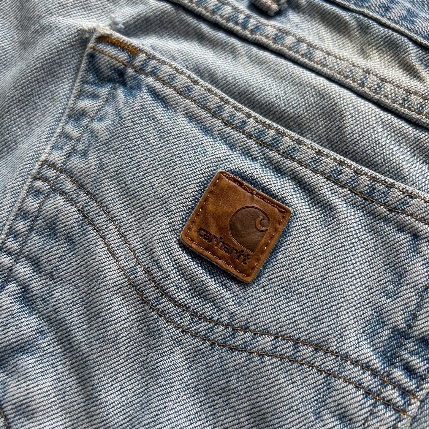 1990s - vintage worn carhartt light jeans